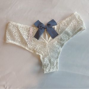 Victoria’s Secret Dream Angles cheeky white lace briefs — size medium